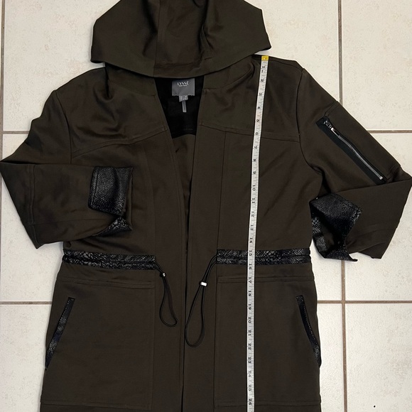 Lysee Hibernation Hooded Parka Size M - Picture 2 of 14
